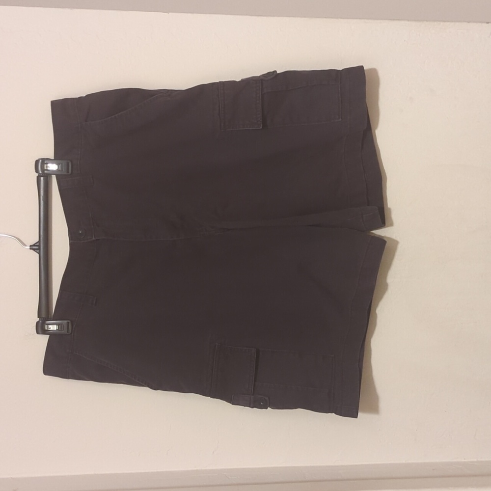 Cherokee black cargo shorts size 38